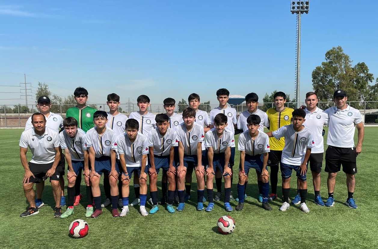 Plantel USS enfrentó a equipo profesional de Palestino